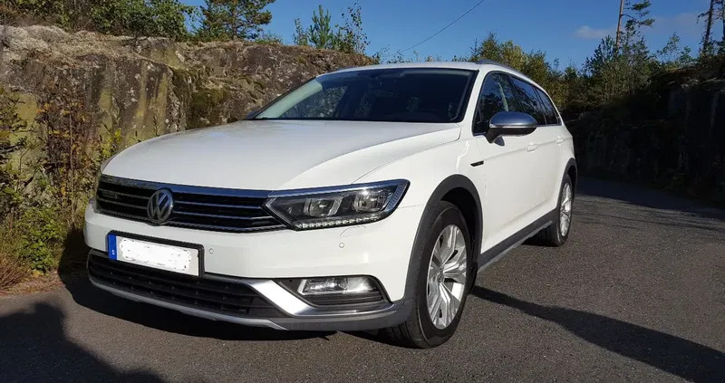 volkswagen passat Volkswagen Passat cena 69000 przebieg: 208000, rok produkcji 2016 z Mława